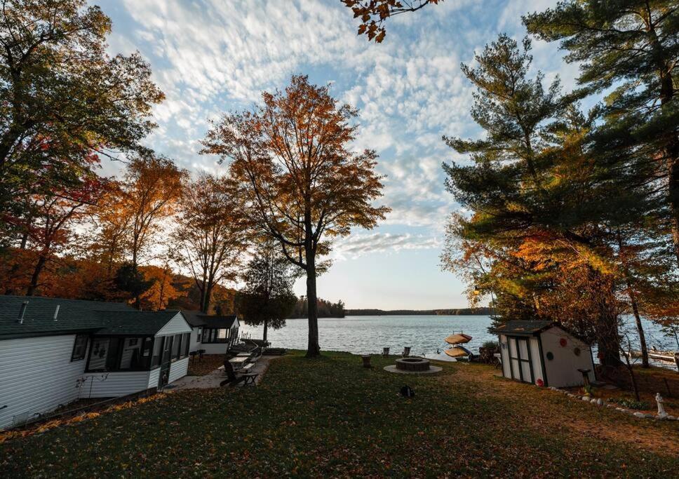 Big Blue Lake Cottages, Llc - Cottage #5 Holton Exteriör bild