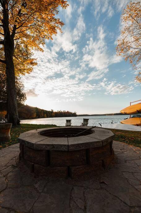 Big Blue Lake Cottages, Llc - Cottage #5 Holton Exteriör bild