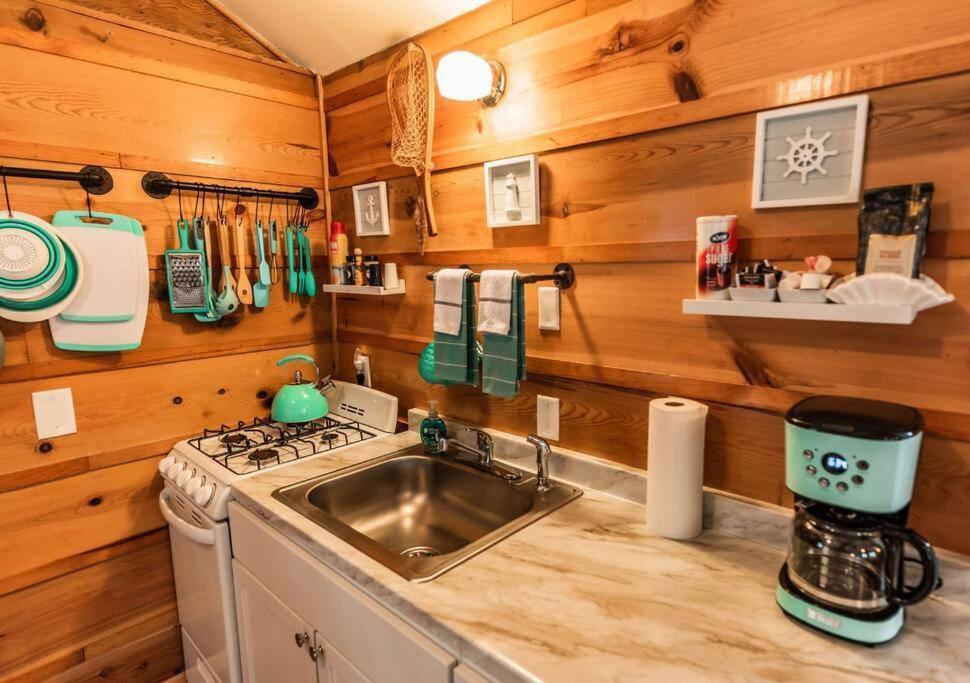 Big Blue Lake Cottages, Llc - Cottage #5 Holton Exteriör bild