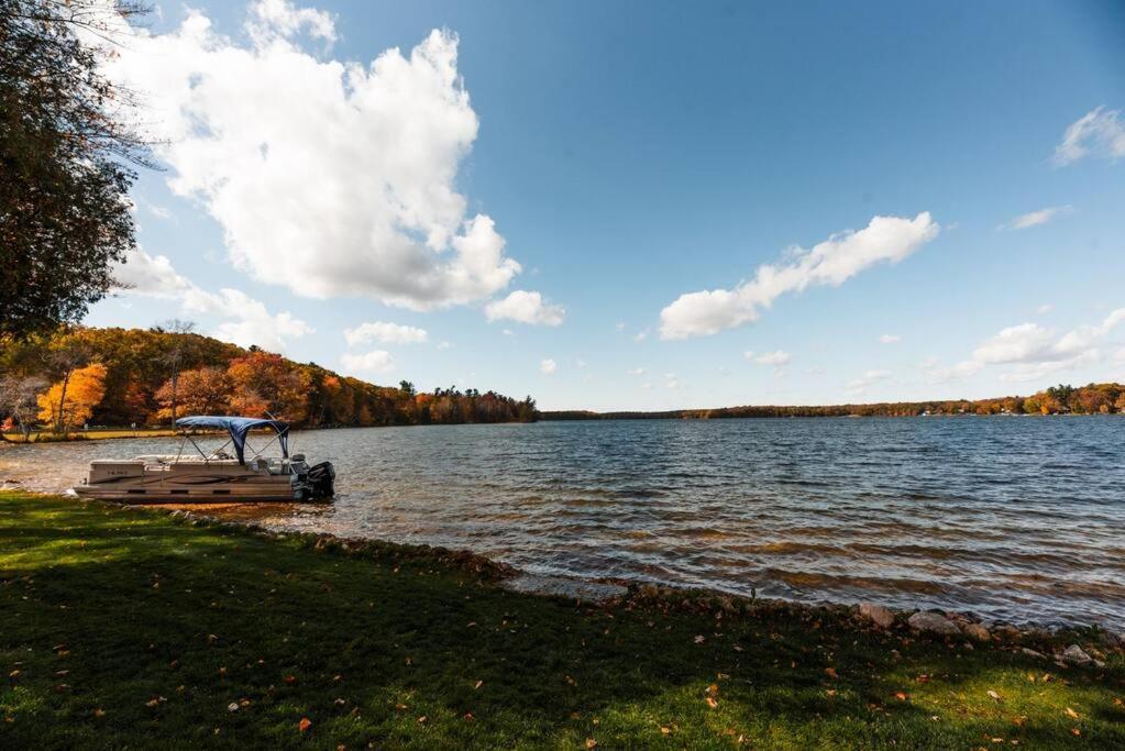 Big Blue Lake Cottages, Llc - Cottage #5 Holton Exteriör bild
