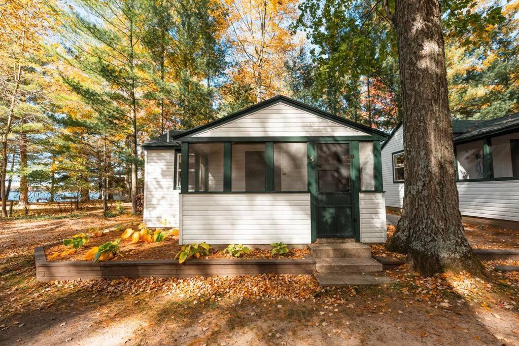 Big Blue Lake Cottages, Llc - Cottage #5 Holton Exteriör bild