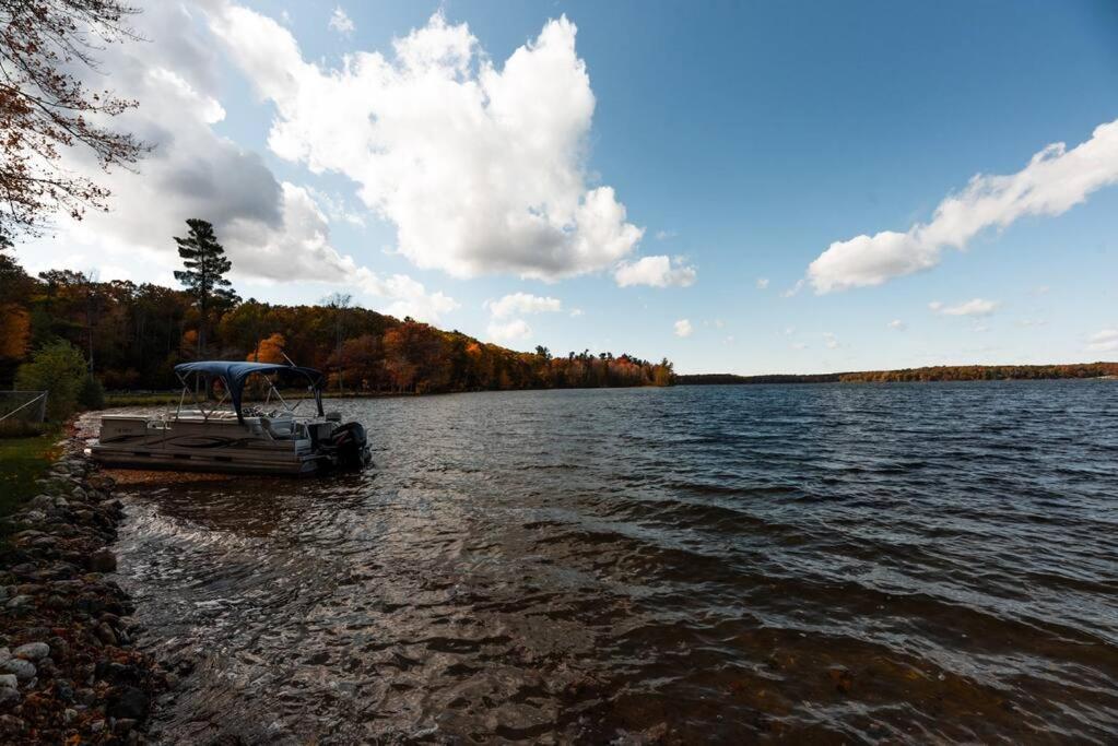 Big Blue Lake Cottages, Llc - Cottage #5 Holton Exteriör bild