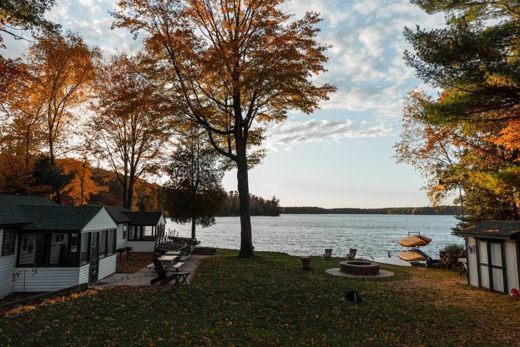 Big Blue Lake Cottages, Llc - Cottage #5 Holton Exteriör bild